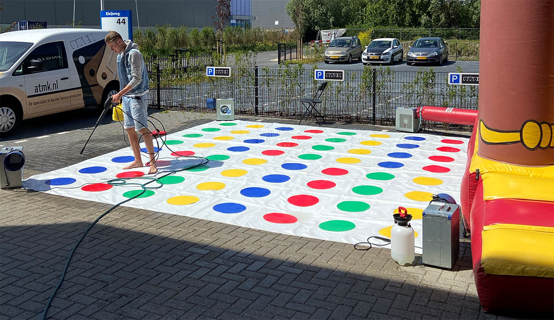 TwisterXL huren! Mega groot twister spel